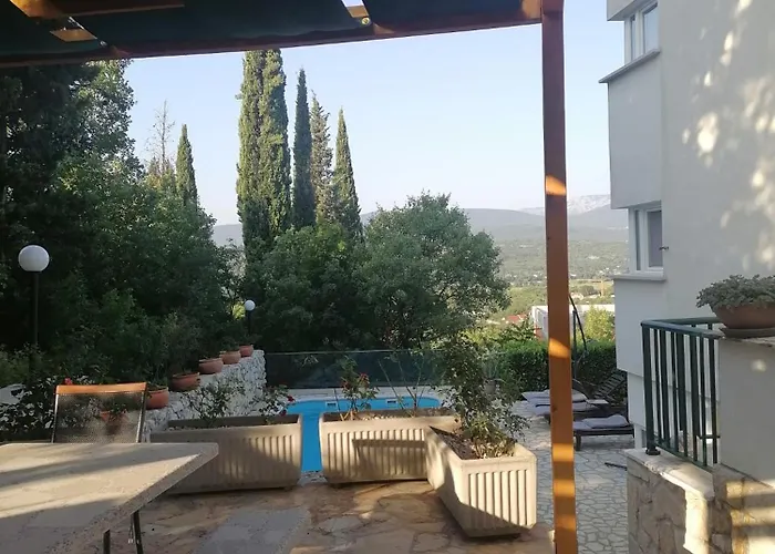 Croatica Villa *